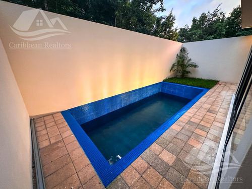 Casa En Venta En Via Cumbres Cancun