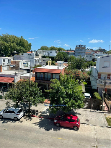Imagen 8 de 14 de Venta Malvin Rambla 2 Dormitorios Con Garage