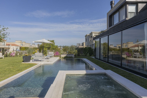 Casa En Venta En El Rebenque - Canning