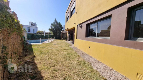 Imagen 16 de 29 de Venta Casa De 4 Dormitorios Con Pileta En Los Aromas, Valle Escondido!