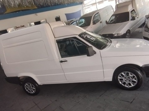 Imagem 3 de 6 de Fiat Fiorino 2010 1.3 Flex 4p