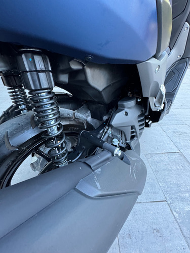 Yamaha N-max Connected