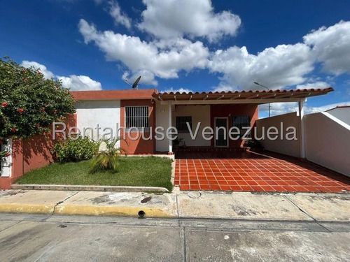 Yoselin Cabesas Vende Casa En Cañaveral La Ribereña 25-10042 Yc