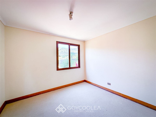 Casa En Venta De 4 Dorm. En Colina