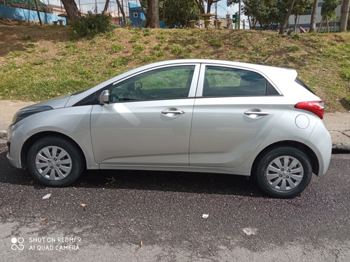 Imagem 3 de 15 de Hyundai Hb20 2014 1.6 Comfort Plus Flex 5p