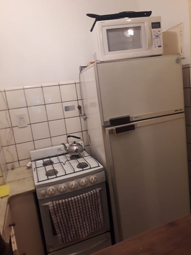 Imagen 9 de 17 de Departamento 1 Amb Interno En El Centro Sobre Peatonal San Martin
