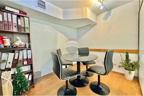 Amplio Local Comercial U Oficina En Manquehue Sur