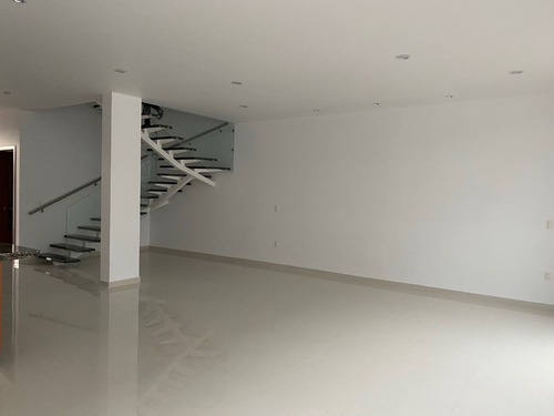 Imagen 6 de 14 de Casa En Renta Solares Coto Soare 2