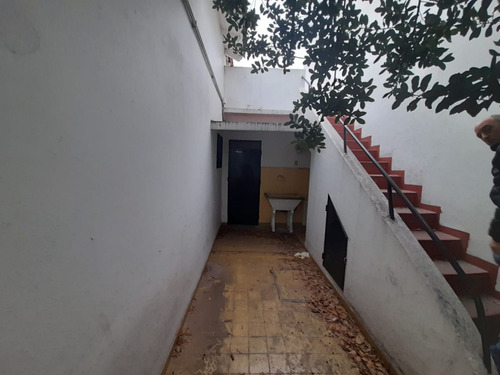 Casa En Venta, 4 Ambientes, Castelar