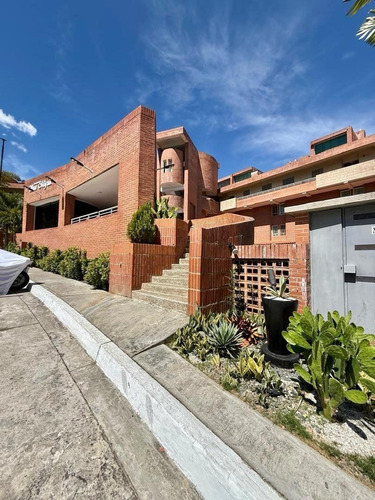 Dúplex En Venta En Oripoto, Urb. Samán De Los Ángeles, El Hatillo.