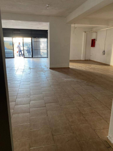 Imagen 4 de 7 de Venta De Local Comercial Av. Bolívar130077