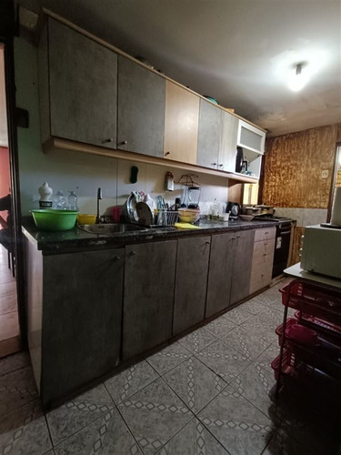 Casa En Venta De 5 Dorm. En Lo Prado
