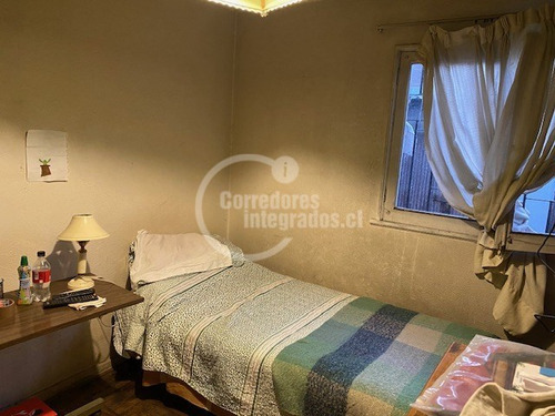 Casa En Venta De 4 Dorm. En Las Condes