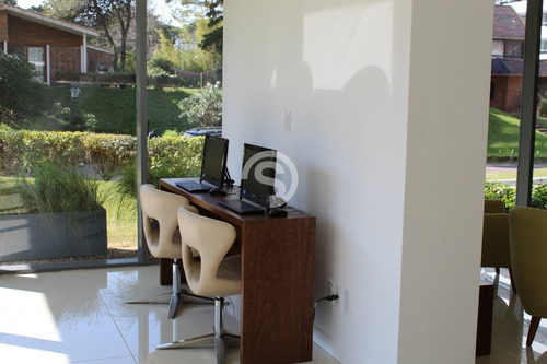 Apto 1 Dorm, + Plus Y Balcón - Ref: 4334