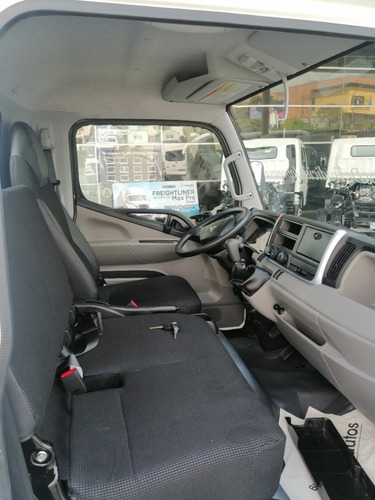 Imagen 9 de 10 de Fuso Canter 5.7 Tf Modelo 2022