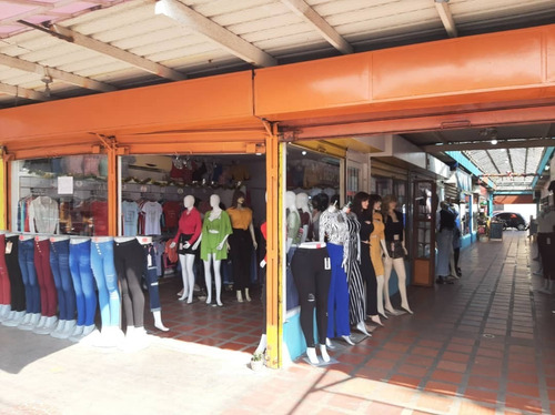 Imagen 9 de 9 de En Venta Centro Comercial