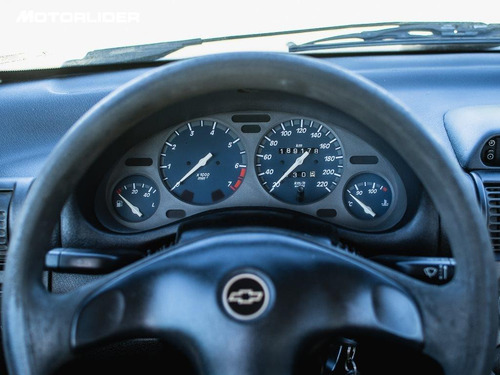 Imagen 9 de 13 de Chevrolet Corsa Classic Gls Sedán - Permuta / Financia