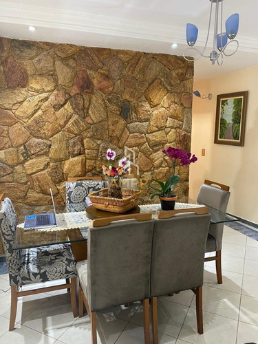Imagem 9 de 15 de Casas - Sobrado - 1005