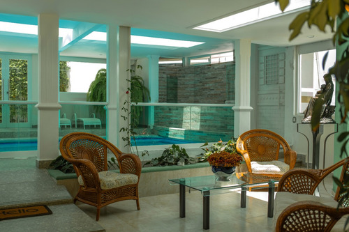 Casa Muy Amplia Con Gran Jardín Y Alberca En Tulancingo
