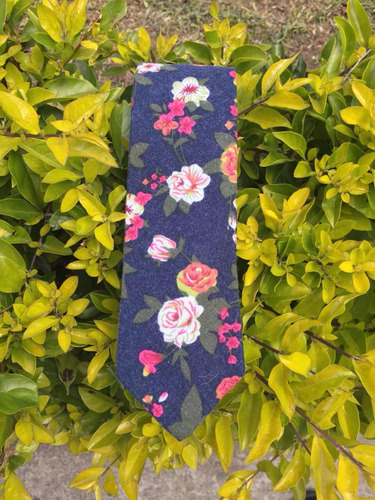 Imagen 6 de 7 de Corbata Estampado Floral Slim