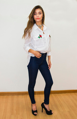 Camisa Blanca Dama Bordado Con Rosas Talles L Vachet