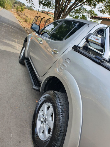 Imagem 14 de 15 de Mitsubishi L200 2013 3.2 Triton Hpe Cab. Dupla 4x4 Aut. 4p