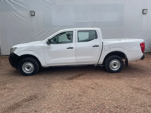 Nissan NP300 2.5 SE Paq Seguridad Mt