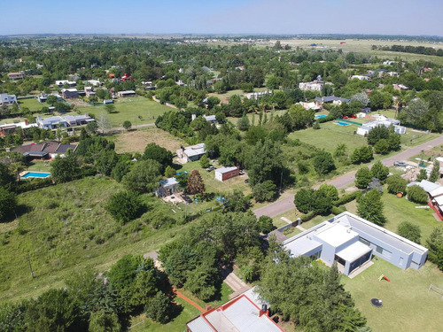 Terreno De 2.000 M2 En Hostal Del Sol