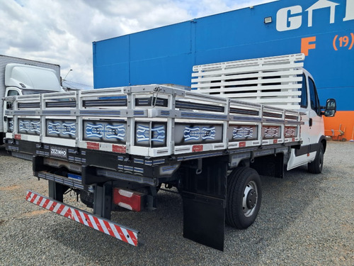 Iveco Daily Chasis 3.0 35S14 3750 Cab. Dupla 4P