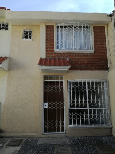 Imagen 1 de 8 de Casa En Renta De Fácil Acceso A Santa Fe 3 Recámaras
