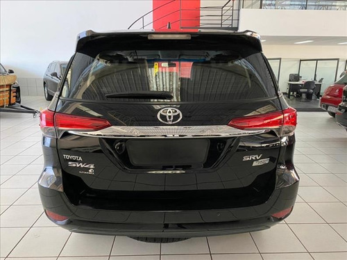Imagem 9 de 11 de Toyota Hilux Sw4 Hilux Sw4 Srv 4x2 2.7 Flex Aut 7 Lugares