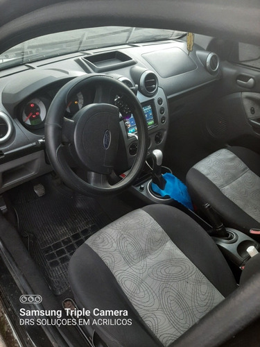 Imagem 9 de 14 de Ford Fiesta Sedan 2010 1.6 Pulse Flex 4p