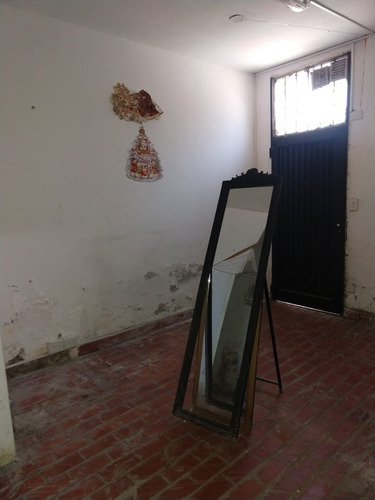 Imagen 8 de 10 de Galpón Ed 200 Metros En Lomas Del Mirador