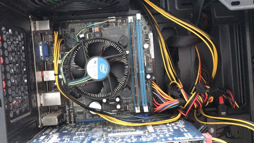 Imagem 1 de 3 de Kit Para Pc Int I3-2100, Placa Mãe Asus 1155 Memória Ram 1x8