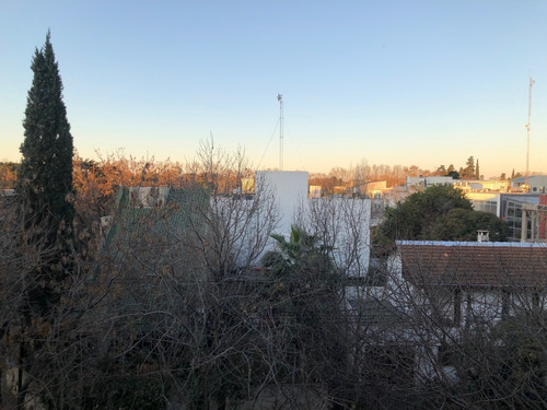 Imagen 2 de 12 de Departamento Venta 2 Ambientes San Isidro