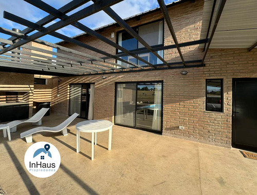 Casa De Categoria En Barrio Champaquí Golf, Villa General Belgrano