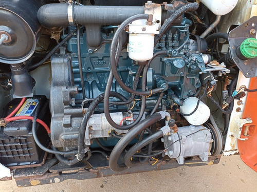 Imagem 7 de 9 de Bob Cat S130