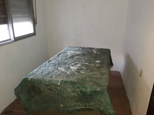 Imagen 10 de 11 de Venta De Padron Unico Con Cuatro Unidades. Galpon Y Tres Apartamentos.
