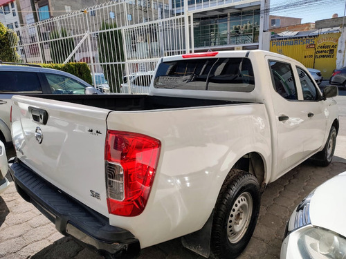 Nissan NP300 2.4 Doble Cabina Se Aa Pack Seg Mt
