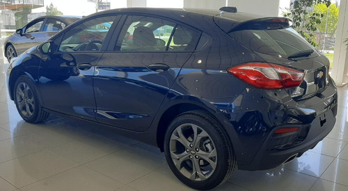 Imagen 13 de 15 de Chevrolet Cruze 5 Puertas Lt Automático 2023