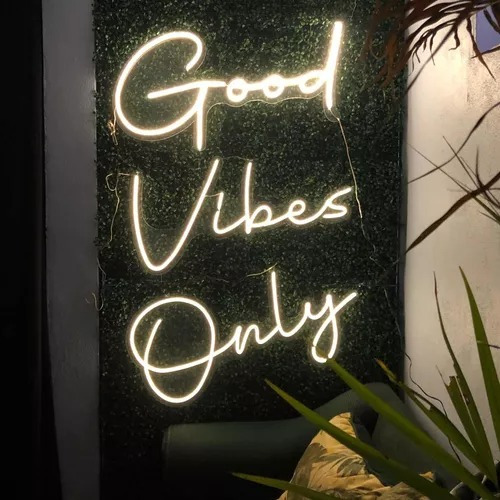 Letrero Led Neón Good Vibes Only Luminoso Decoración