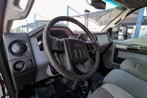 Ford F-650 Cabina Y Media/grua 2017