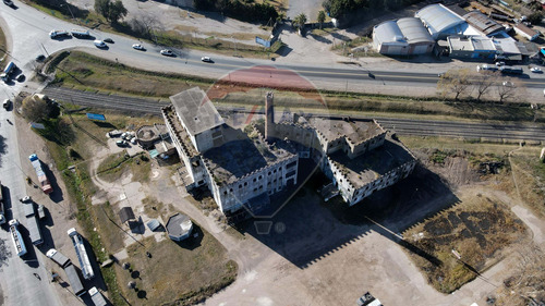 Imagen 19 de 30 de En Venta El Castillo De Cañuelas