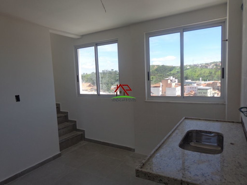 Imagem 14 de 15 de Cobertura De 02 Quartos No Bairro Arvoredo! - 938