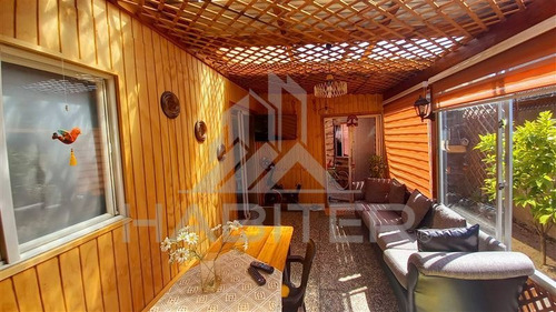 Casa En Venta De 3 Dorm. En Valdivia