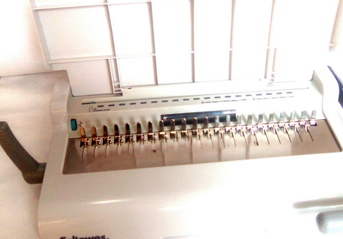 Encuadernadora De Anillos Plásticos Fellowes Mod. Starlet 90