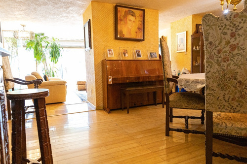 Imagen 11 de 30 de Residencia En Venta Con Acabados De Lujo & Jardín