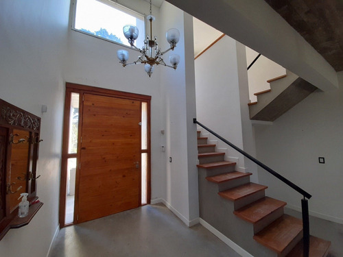 Imagen 7 de 30 de Chalet De 5 Ambientes - Barrio San Benito