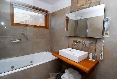Turístico En Venta Ubicado En Cerro Catedral, Bariloche