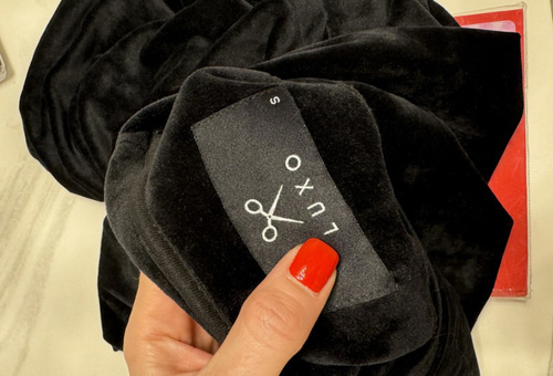 Buzo Luxo Plush Black Unisex